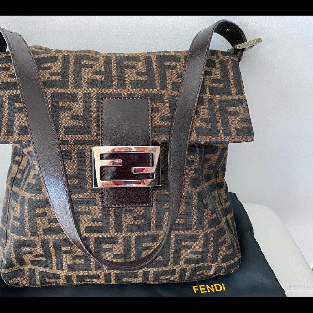 FENDI ZUCCA BAG IN PERFECT CONDITION- YOU WILL WEAR THIS BAG TO DEATH